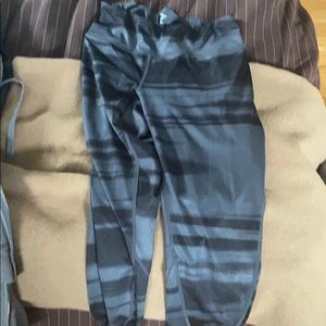 Zella black leggings- small